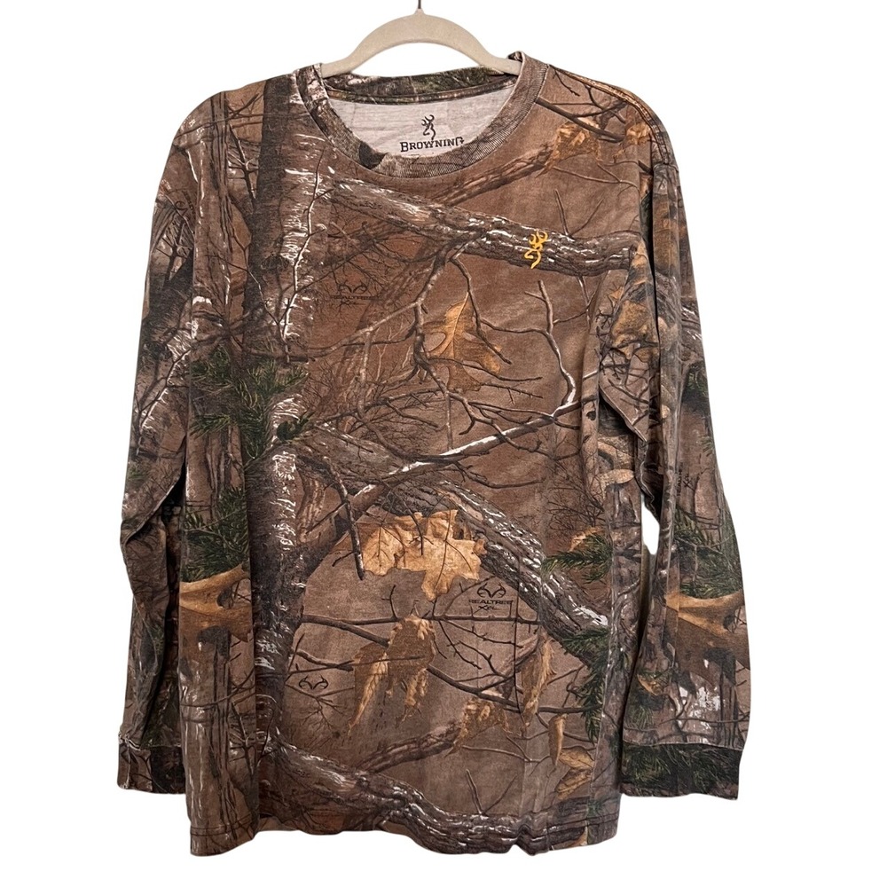 Camo Realtree Hunting Outdoors T-Shirt‎